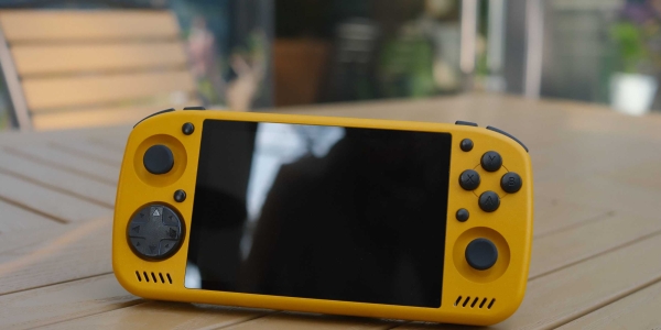 口袋里的复古梦：KT-R2掌机深度解析